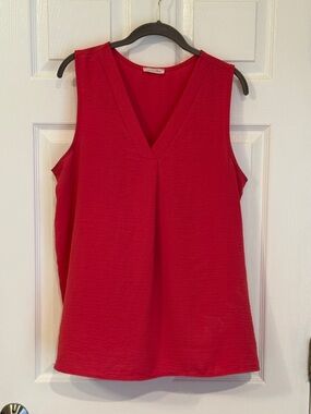 Sleeveless V-Neck Tank Top - Coral